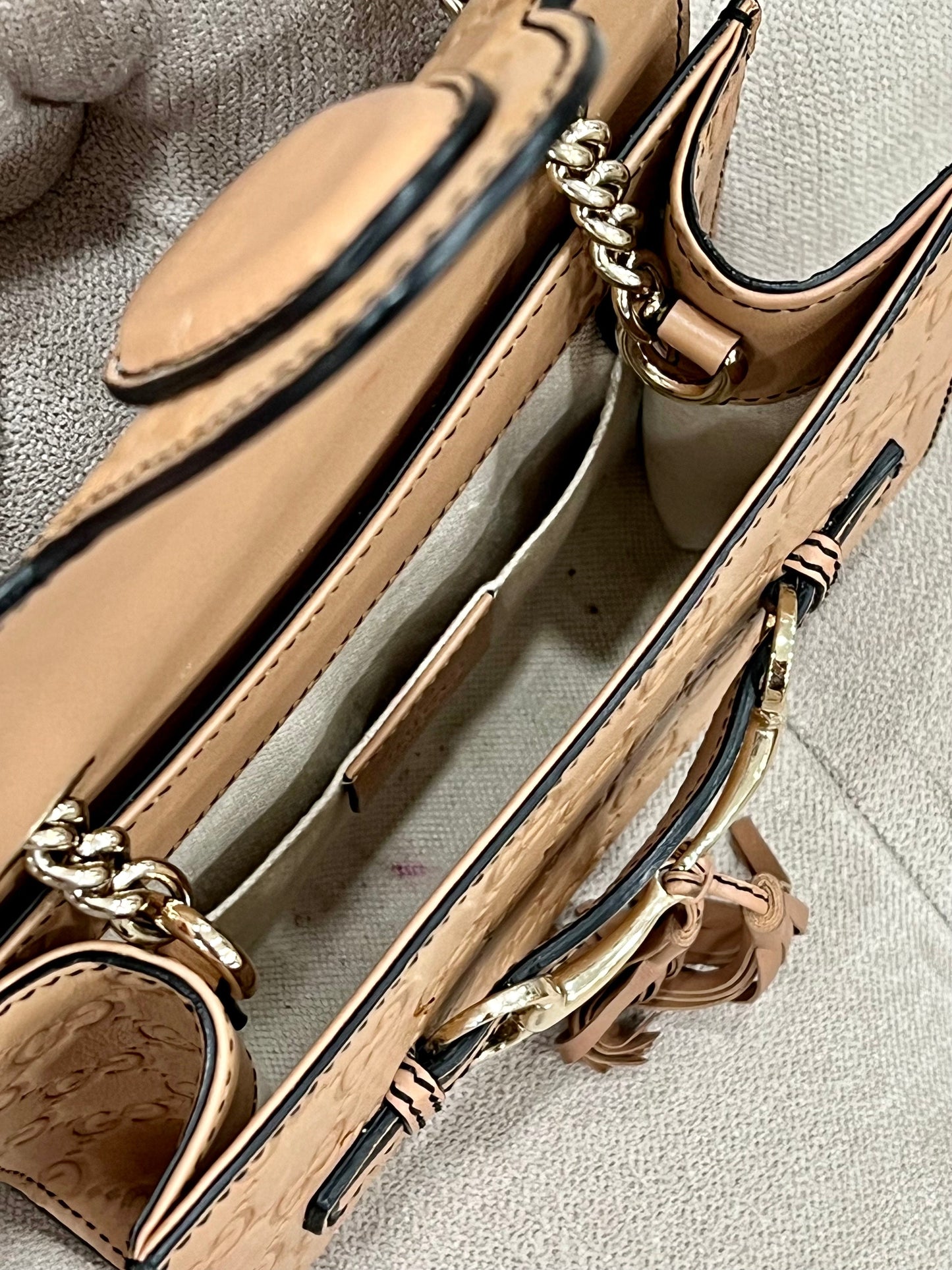 GUCCI GUCCISSIMA LEATHER MINI EMILY CHAIN CROSSBODY BAG