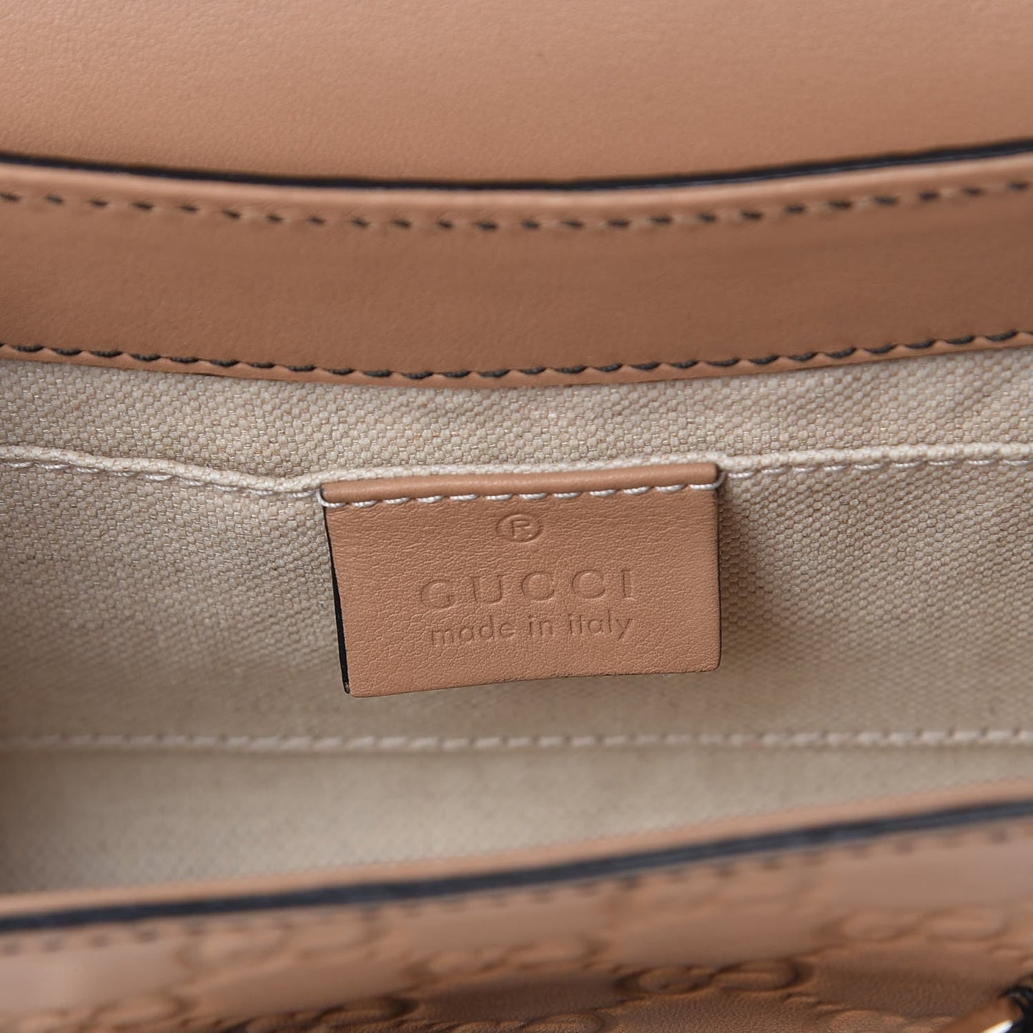 GUCCI GUCCISSIMA LEATHER MINI EMILY CHAIN CROSSBODY BAG