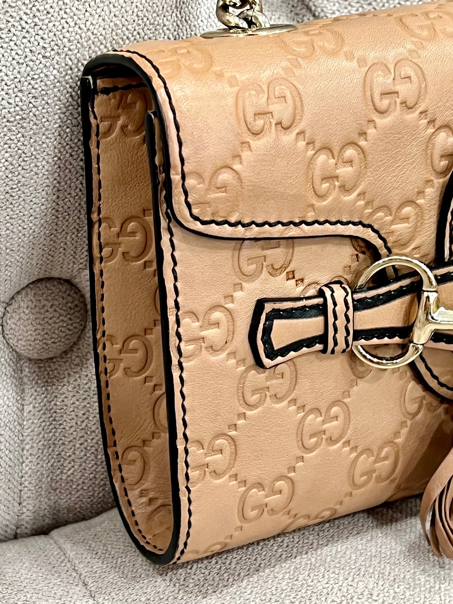 GUCCI GUCCISSIMA LEATHER MINI EMILY CHAIN CROSSBODY BAG