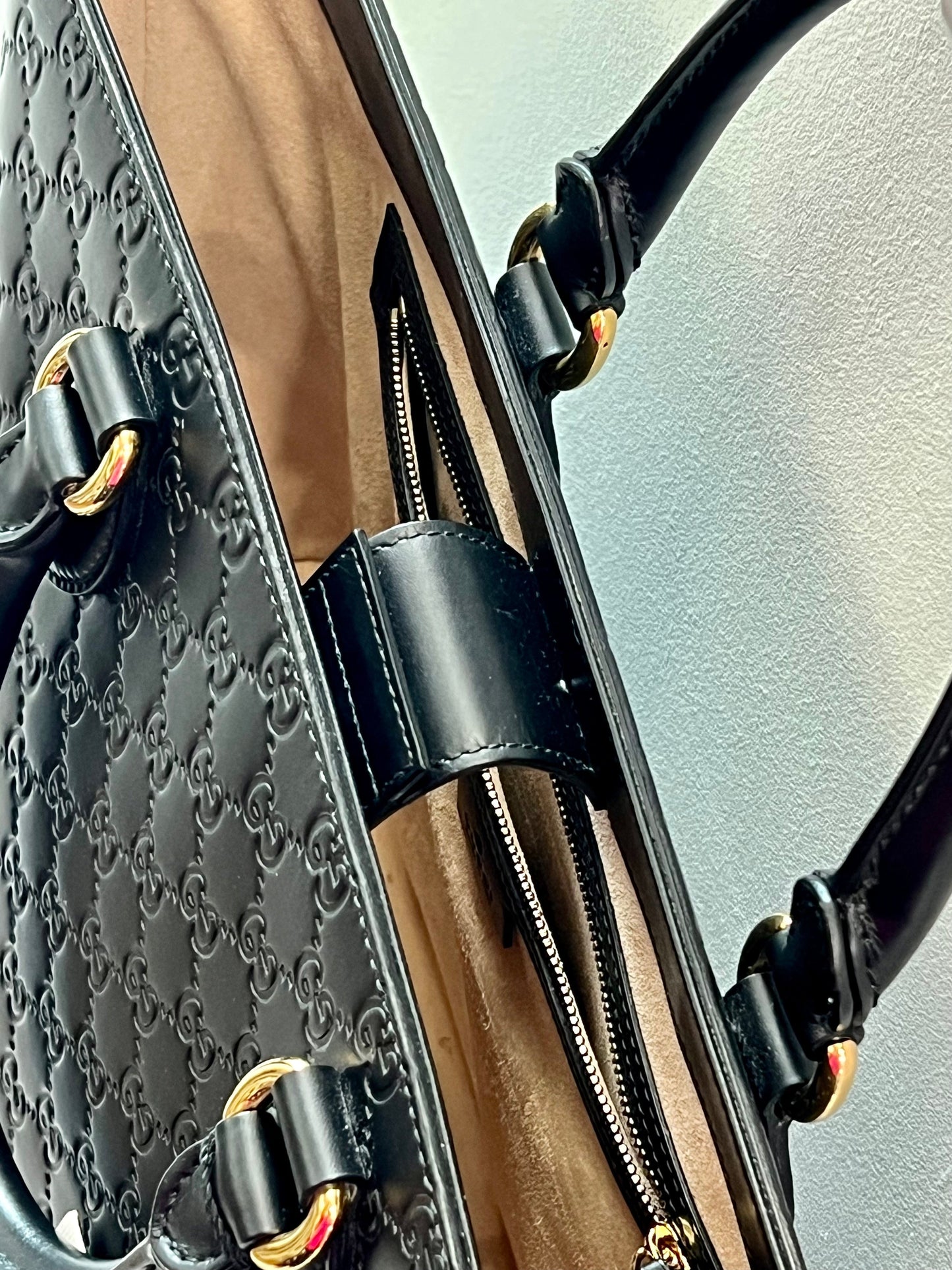GUCCI SIGNATURE GUCCISSIMA TOTE BAG