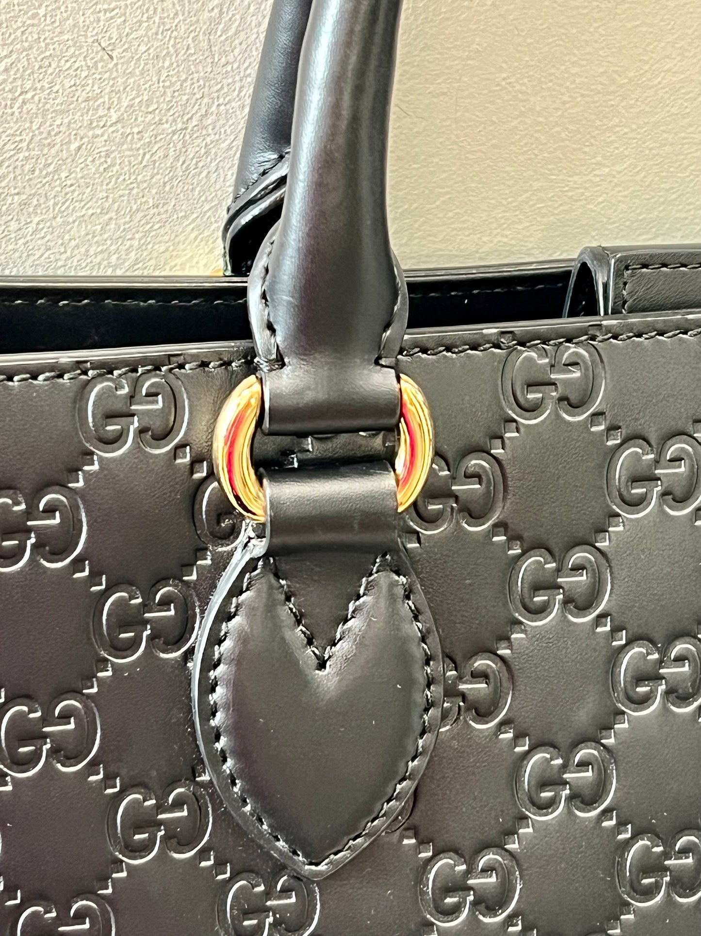 GUCCI SIGNATURE GUCCISSIMA TOTE BAG