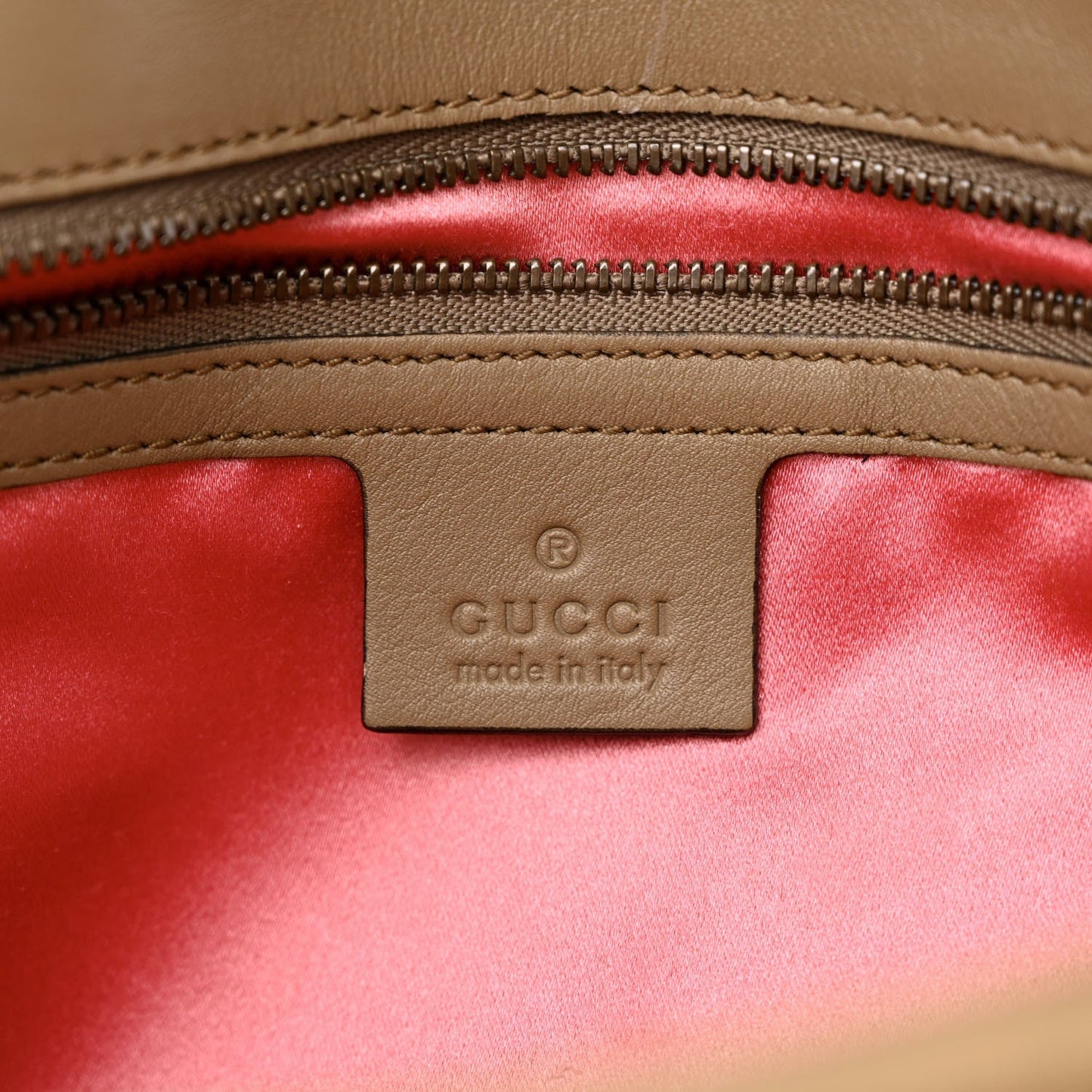 GUCCI GG MARMONT 2.0 MATELASSE MEDIUM VELVET SHOULDER BAG