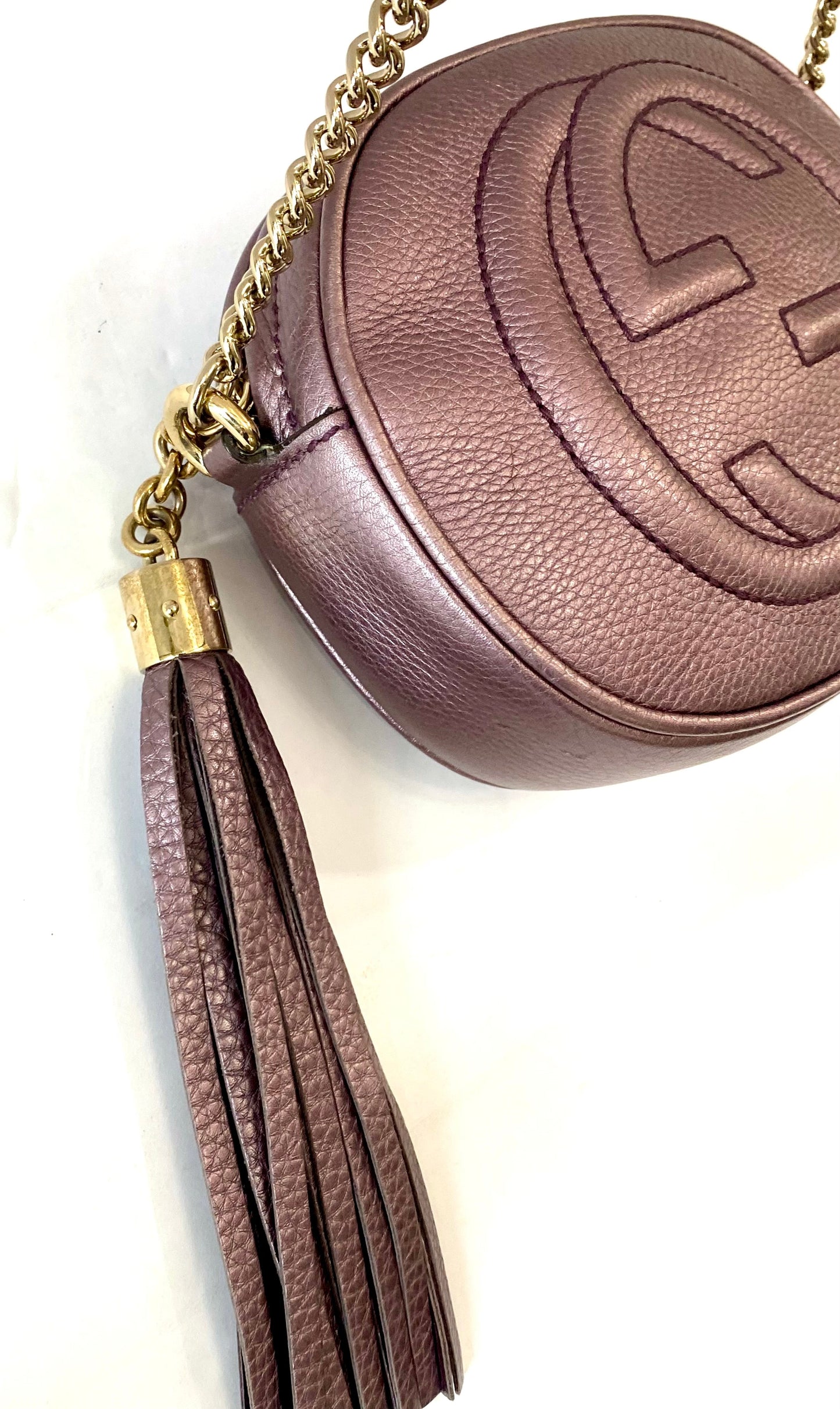 GUCCI METALLIC PEBBLED CALFSKIN MINI SOHO CHAIN BAG