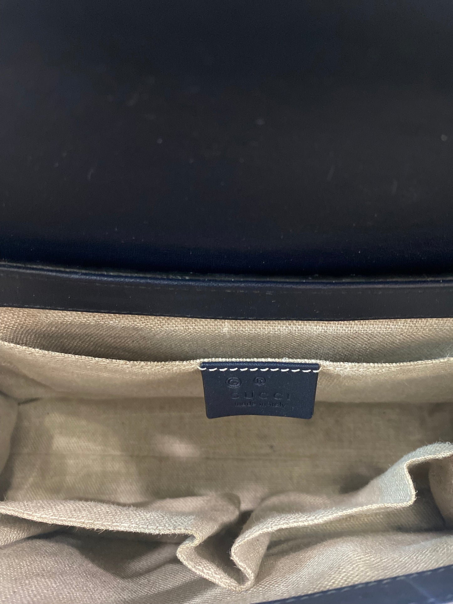 GUCCI MICROGUCCISSIMA LEATHER MEDIUM CHAIN SHOULDER BAG