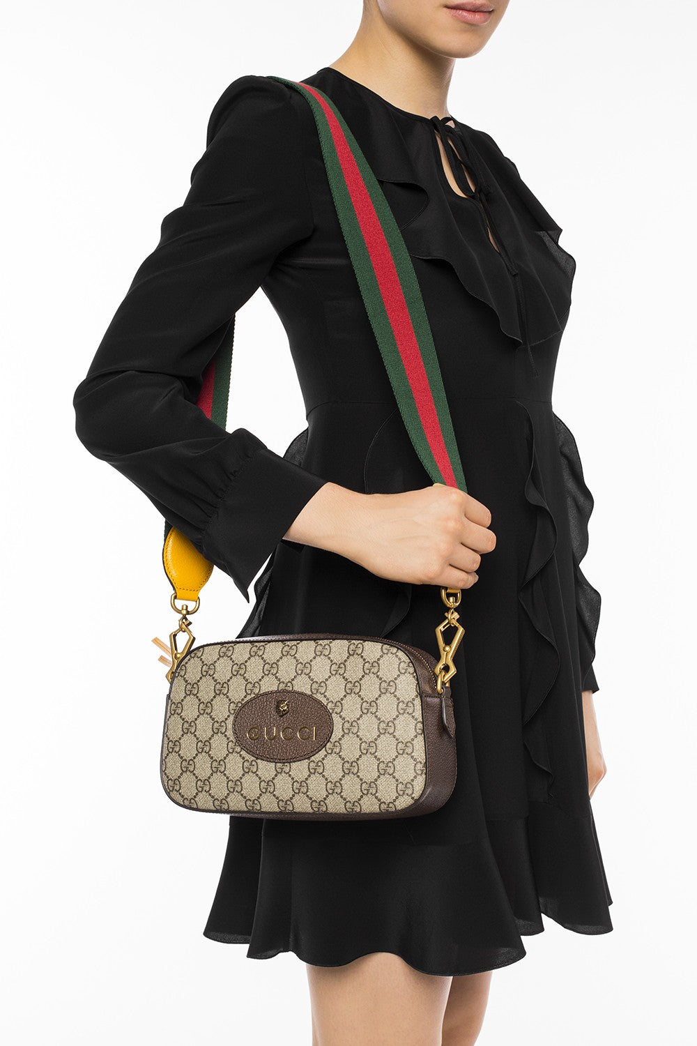 GUCCI NEO VINTAGE GG SUPREME CANVAS MESSENGER BAG