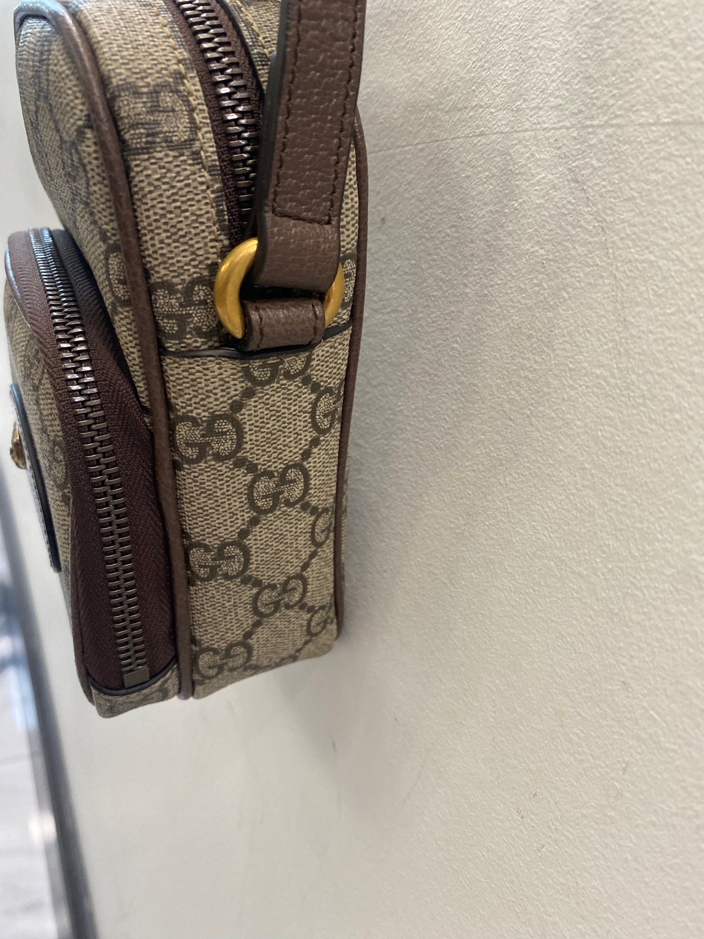 GUCCI NEO VINTAGE GG SUPREME MINI CROSSBODY BAG