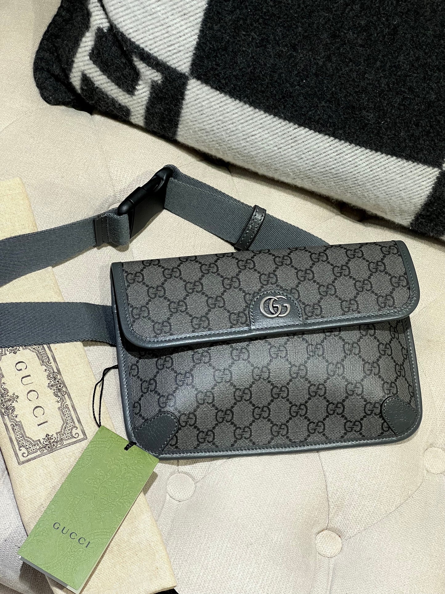 GUCCI GG OPHIDIA SMALL BELT BAG