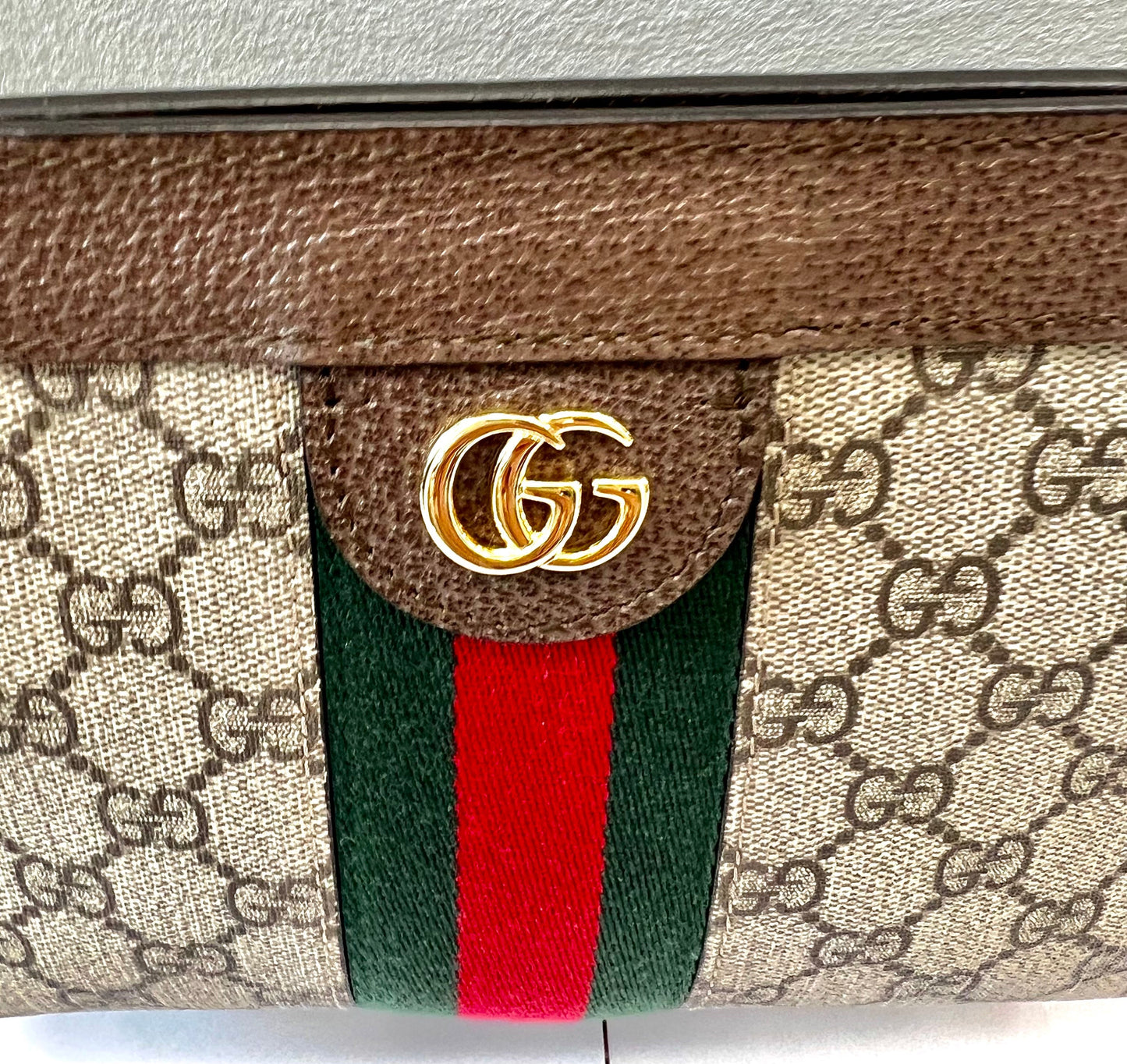 GUCCI OPHIDIA GG SUPREME CHAIN SHOULDER BAG