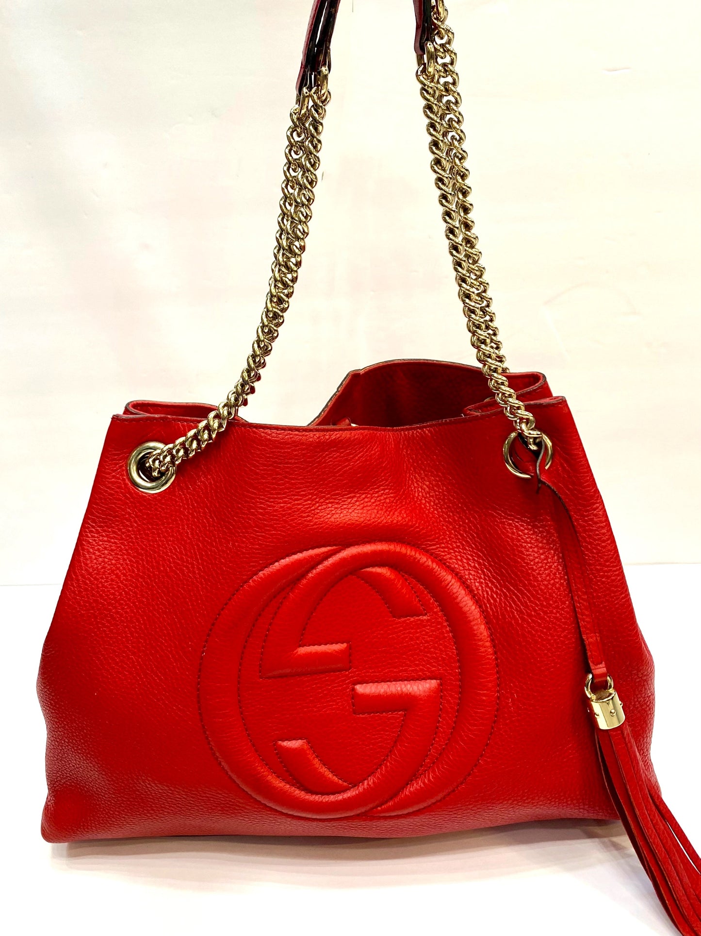 GUCCI PEBBLED CALFSKIN MEDIUM SOHO CHAIN SHOULDER BAG