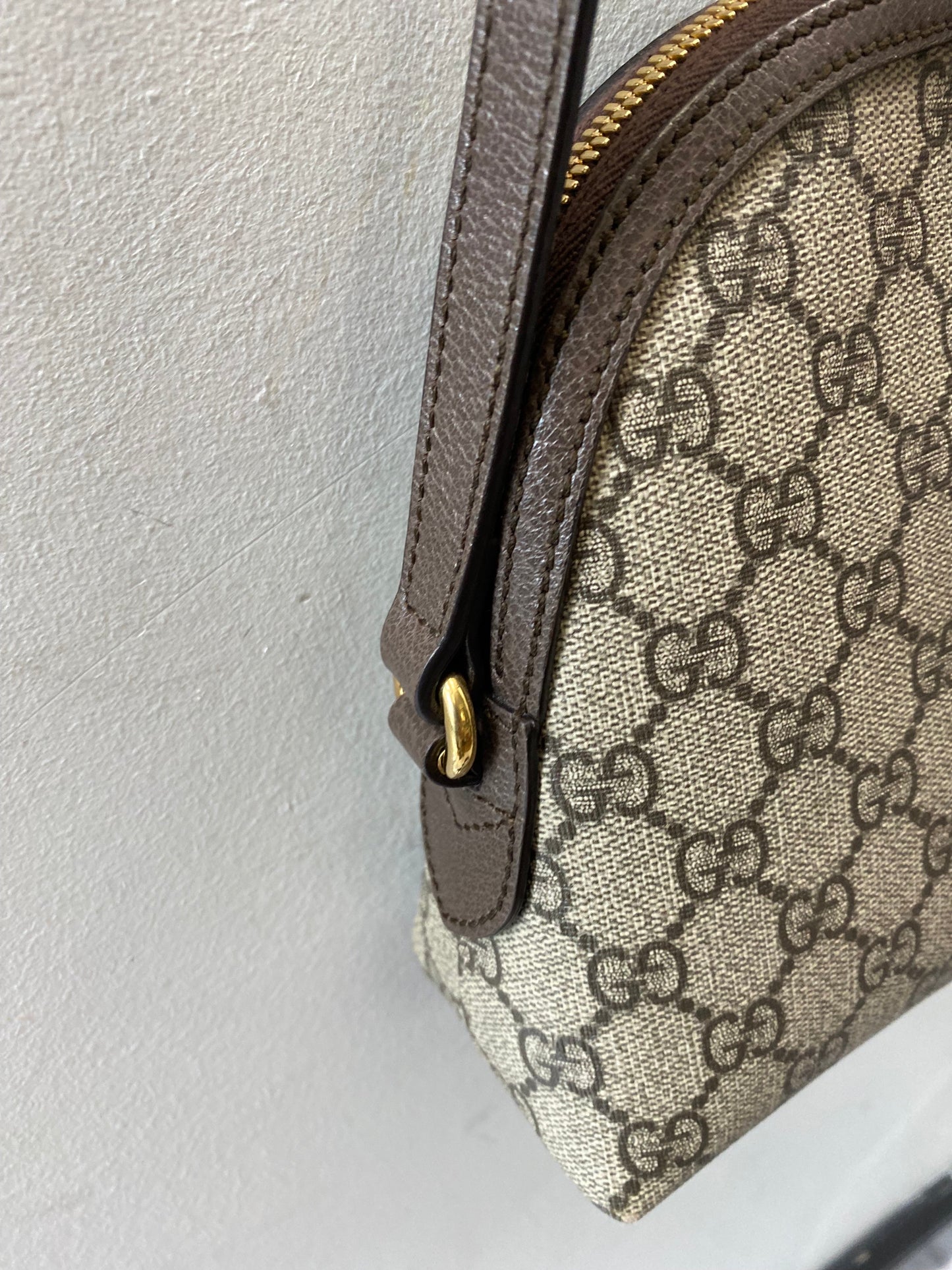 GUCCI SMALL OPHIDIA GG SHOULDER BAG