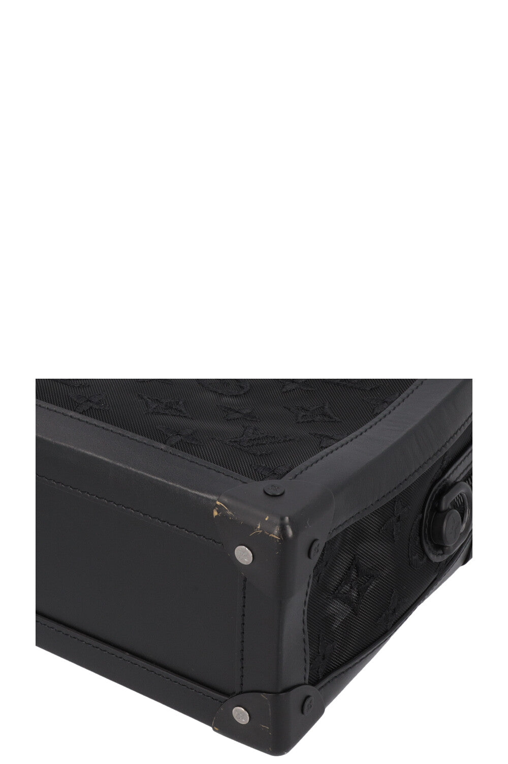 LOUIS VUITTON Soft Trunk Mesh MNG
