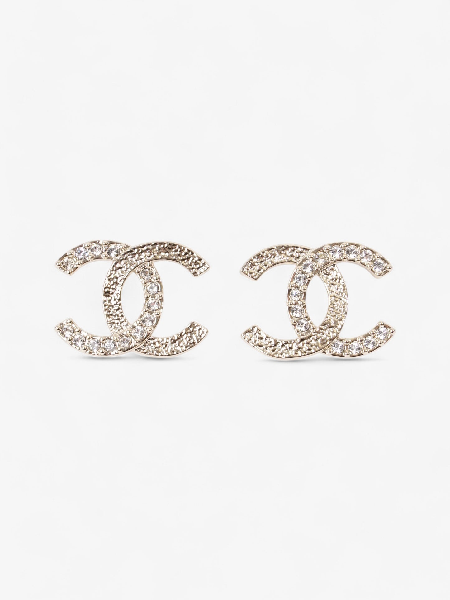 Chanel CC Logo Studs Light Gold / White Base Metal