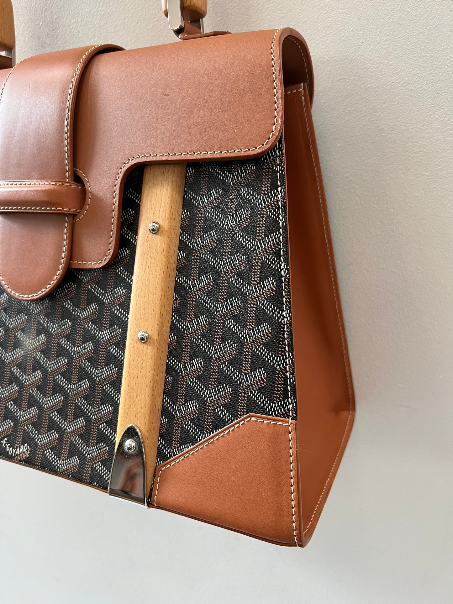 GOYARD SAIGON LEATHER TOP HANDLE HANDBAG MM