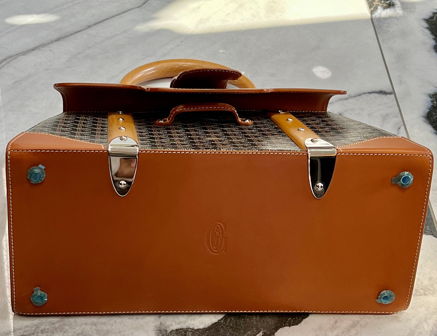 GOYARD SAIGON LEATHER TOP HANDLE HANDBAG MM