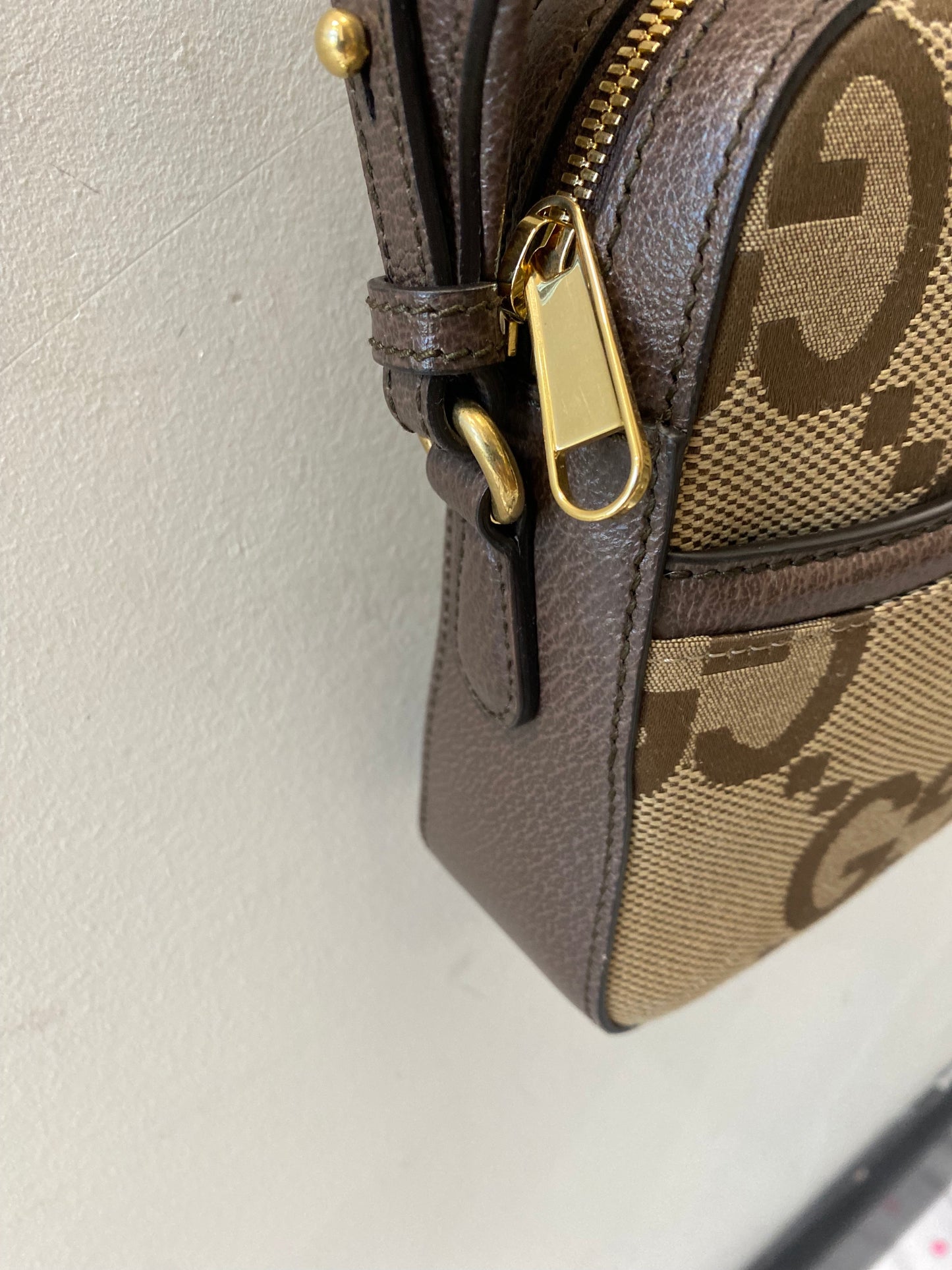 GUCCI JUMBO GG MESSENGER BAG