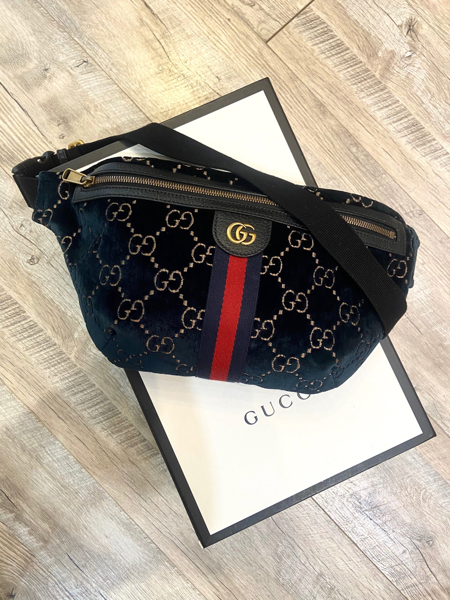GUCCI GG OPHIDIA WEB VELVET LARGE BELT BAG
