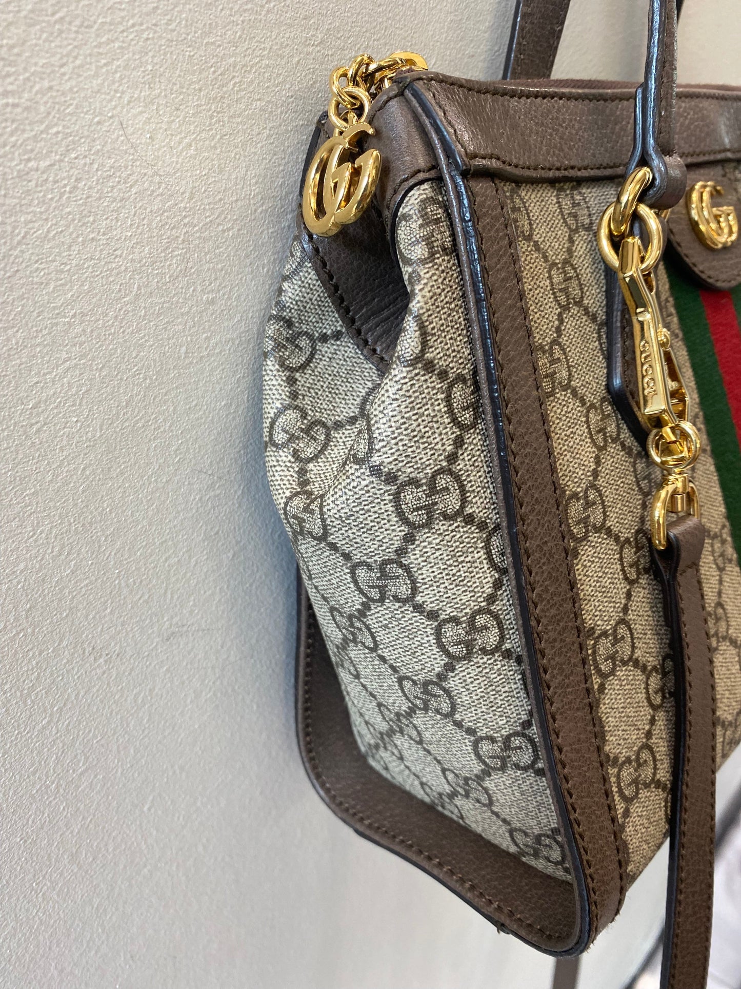 GUCCI GG SUPREME SMALL OPHIDIA TOTE BAG
