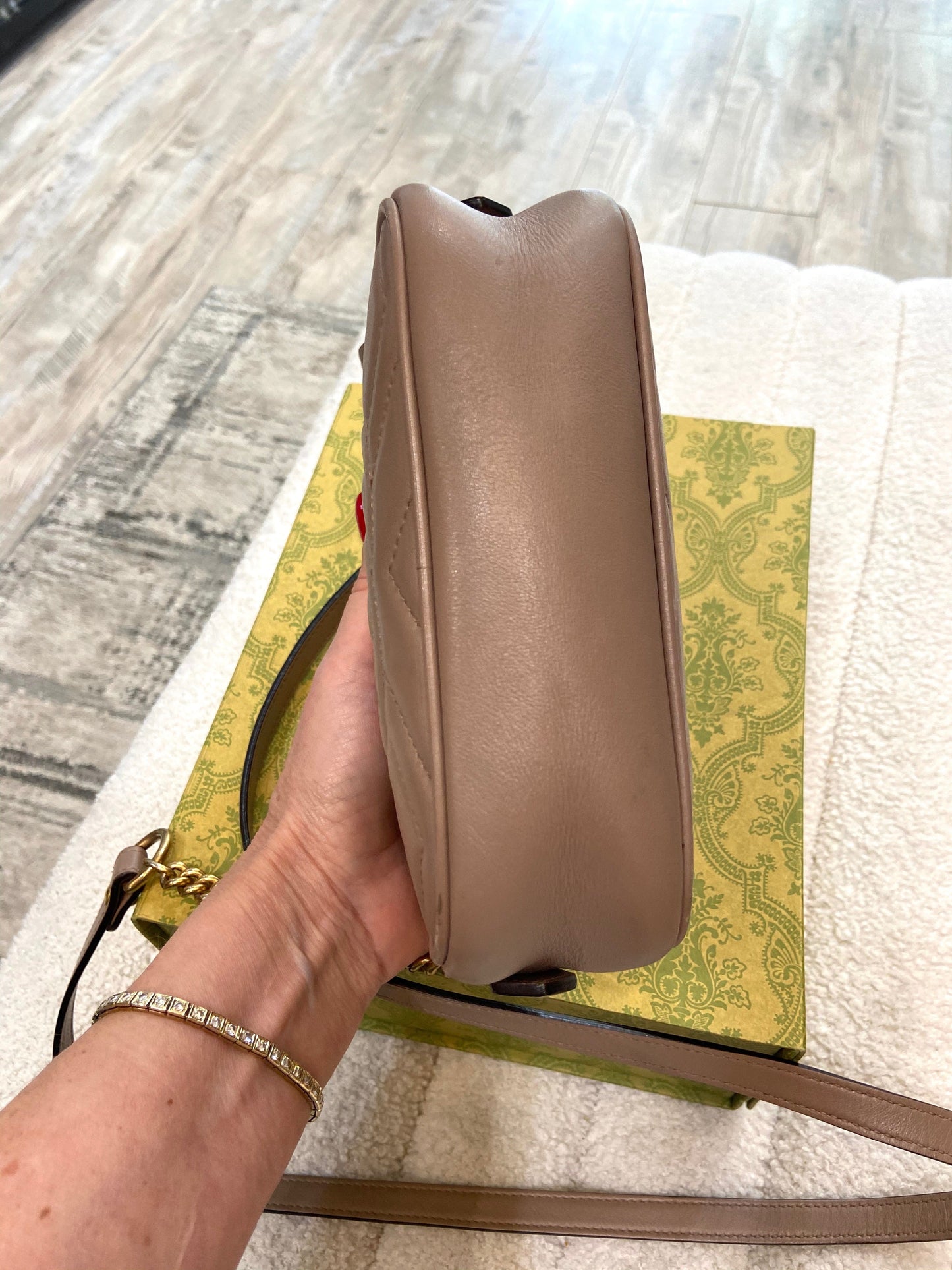 GUCCI GG MARMONT MINI MATELASSE CROSSBODY BAG