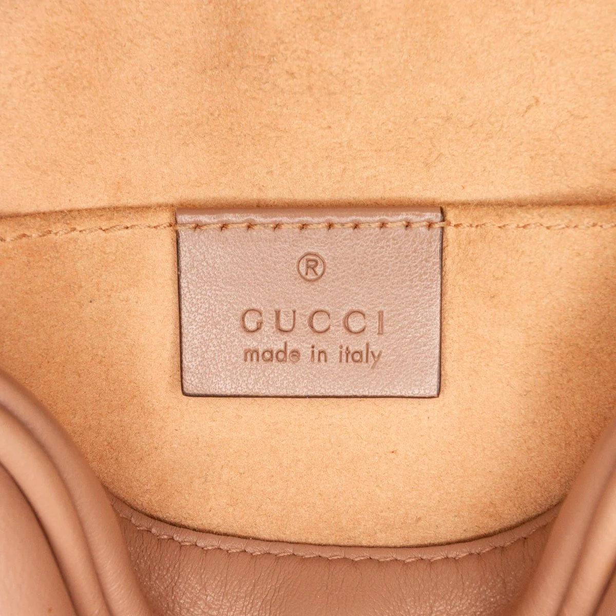 GUCCI GG MARMONT MINI MATELASSE CROSSBODY BAG