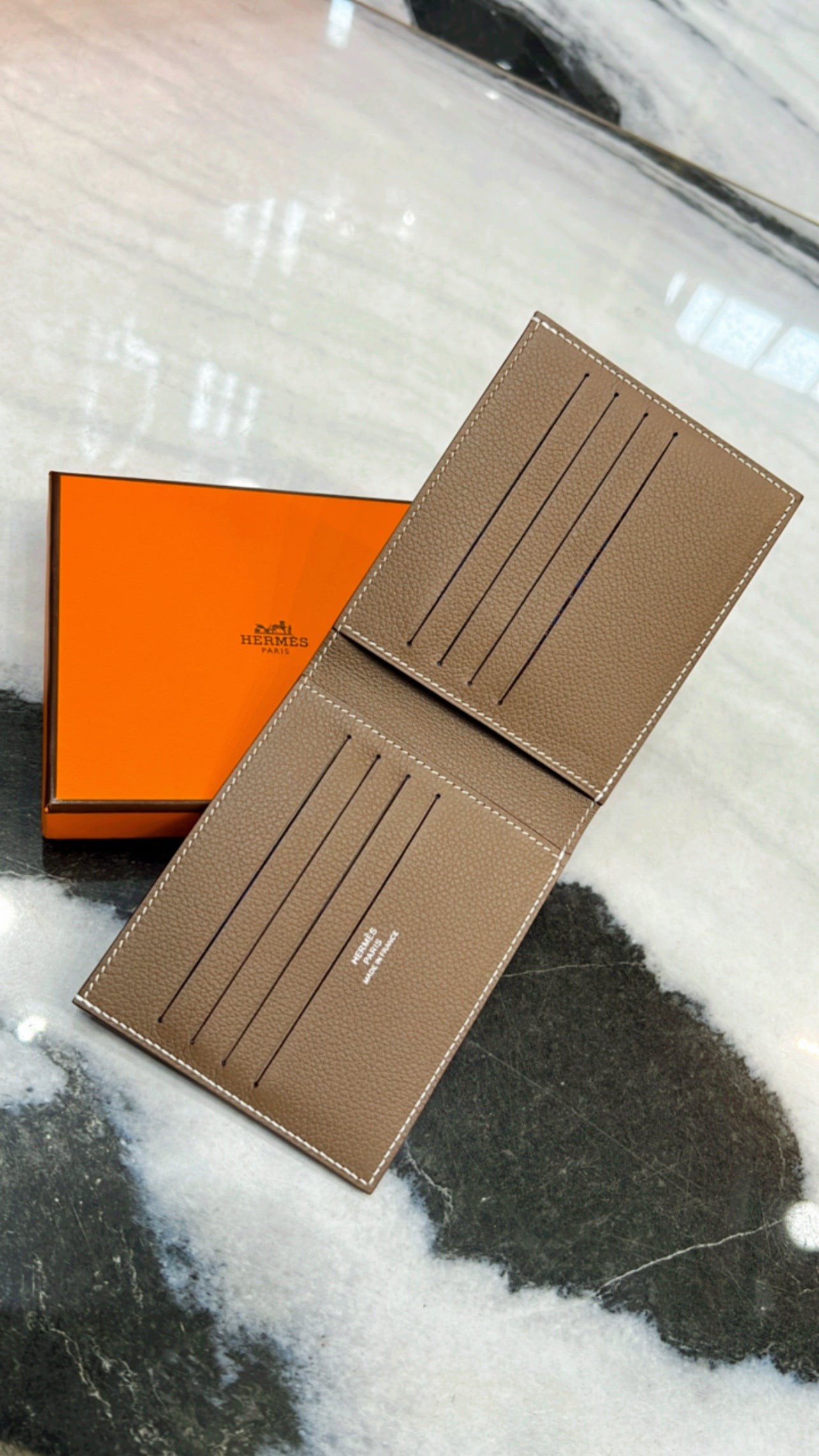 HERMÈS CITIZEN TWILL BI-FOLD CALFSKIN LEATHER WALLET