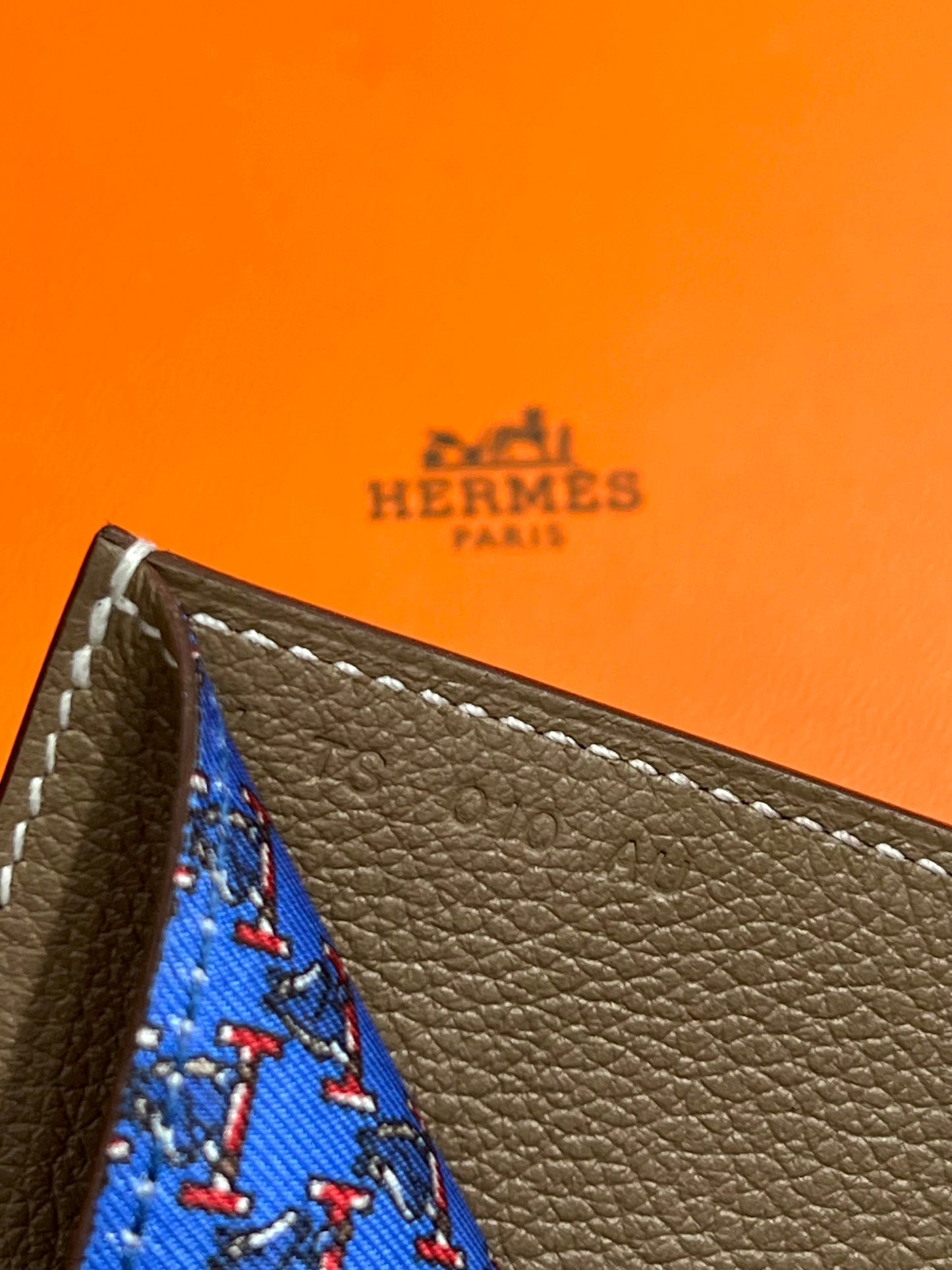 HERMÈS CITIZEN TWILL BI-FOLD CALFSKIN LEATHER WALLET