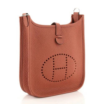 HERMÈS CLEMENCE MINI EVELYN TPM CROSSBODY BAG IN ROUGE PIVOINE