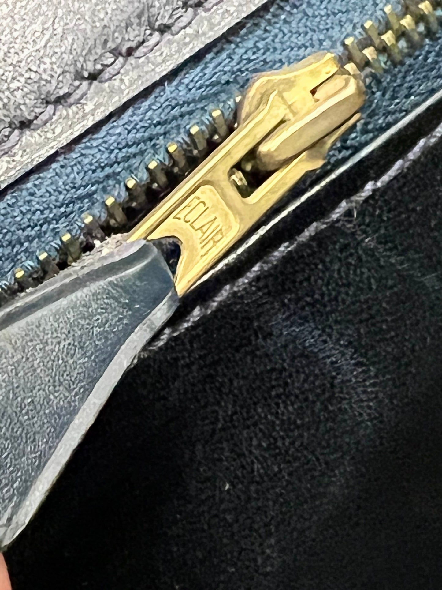HERMÈS CONSTANCE 23 VINTAGE BOX LEATHER SHOULDER BAG