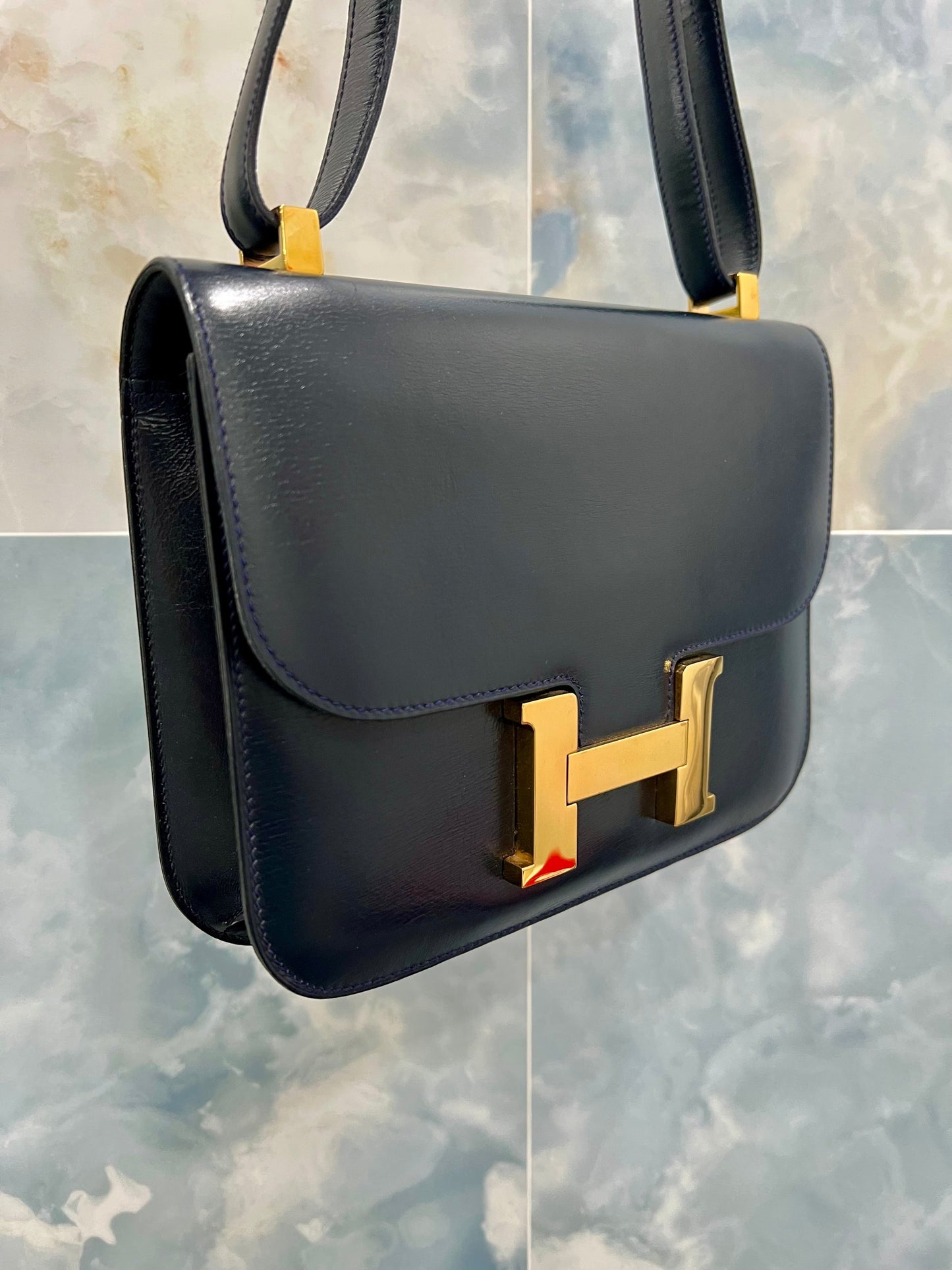 HERMÈS CONSTANCE 23 VINTAGE BOX LEATHER SHOULDER BAG
