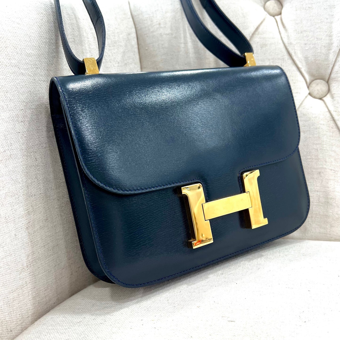 HERMÈS CONSTANCE 23 VINTAGE BOX LEATHER SHOULDER BAG