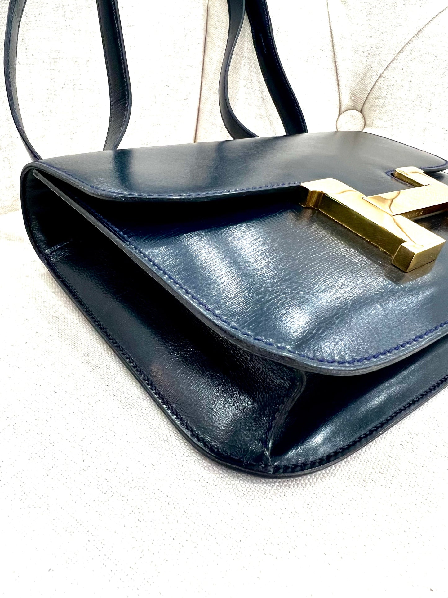HERMÈS CONSTANCE 23 VINTAGE BOX LEATHER SHOULDER BAG