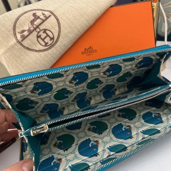 HERMÈS EPSOM LEATHER SILK'IN LONG ZIP AROUND WALLET IN ZANZIBAR
