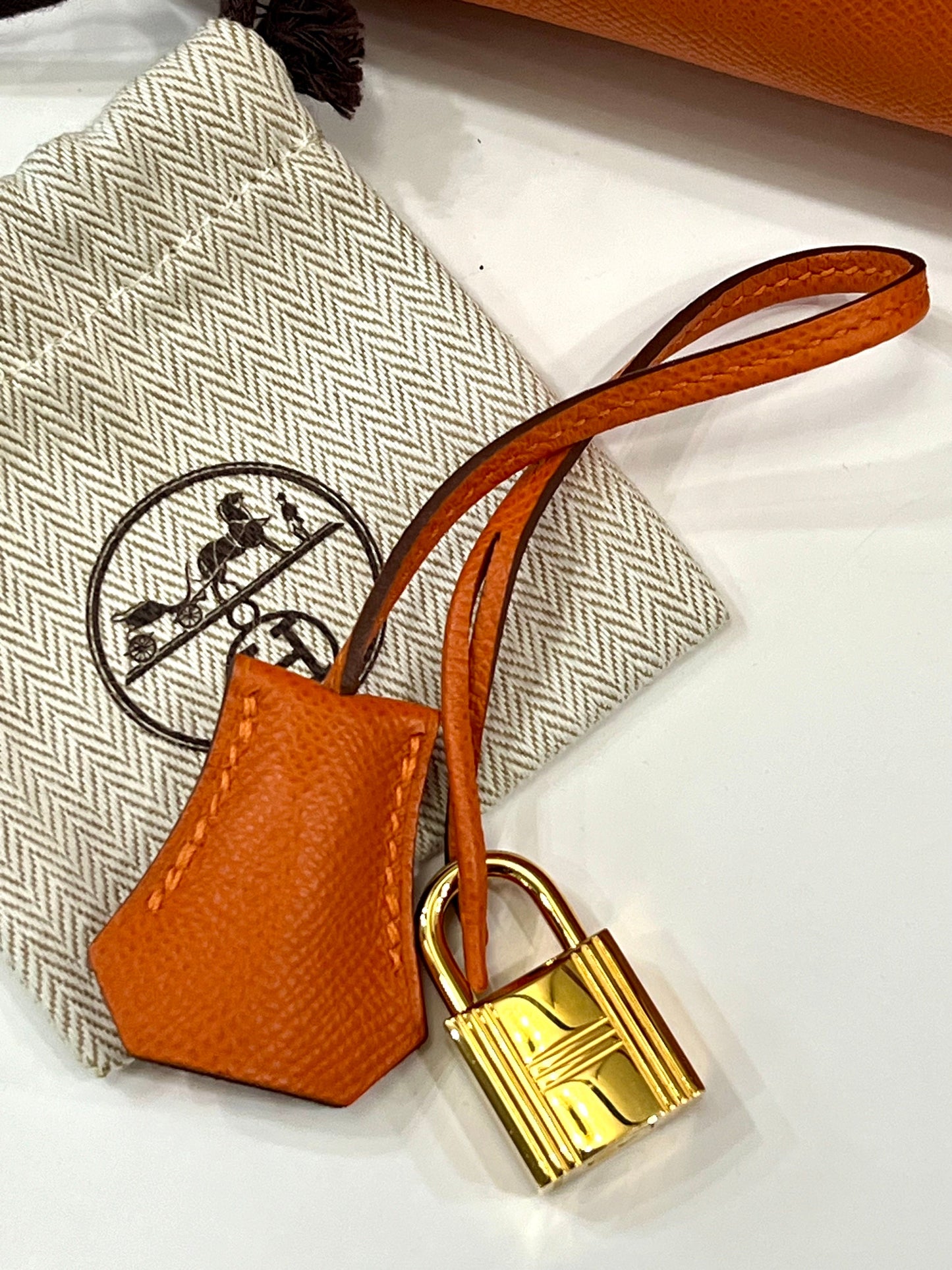 HERMÈS EPSOM LEATHER BIRKIN 30 HANDBAG IN APRICOT