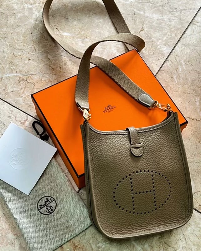 HERMÈS TAURILLON CLEMENCE MINI EVELYN TPM SHOULDER BAG
