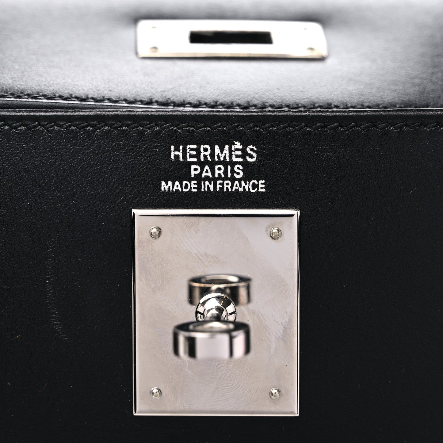 HERMÈS PHW KELLY 32 SWIFT LEATHER SHOULDER BAG