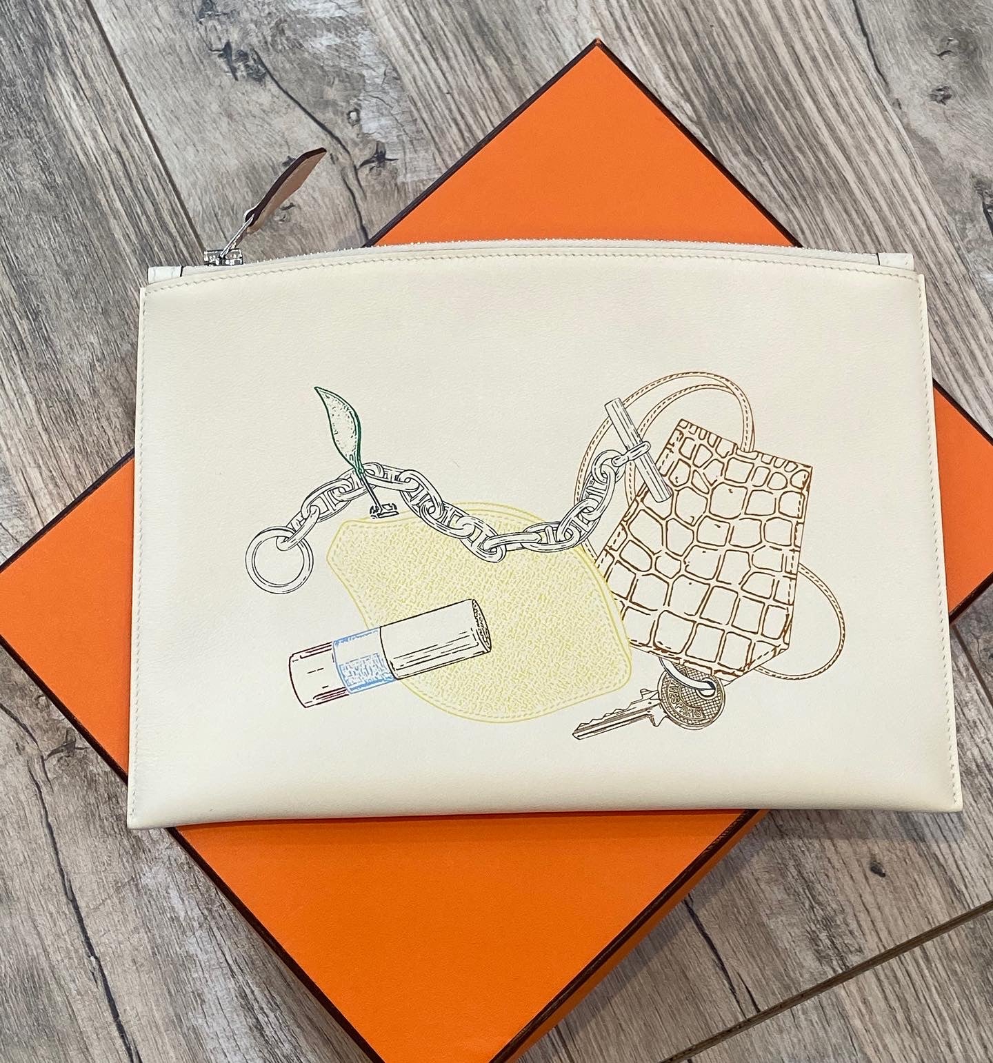 HERMÈS SWIFT LEATHER BAZAR IN & OUT POUCH