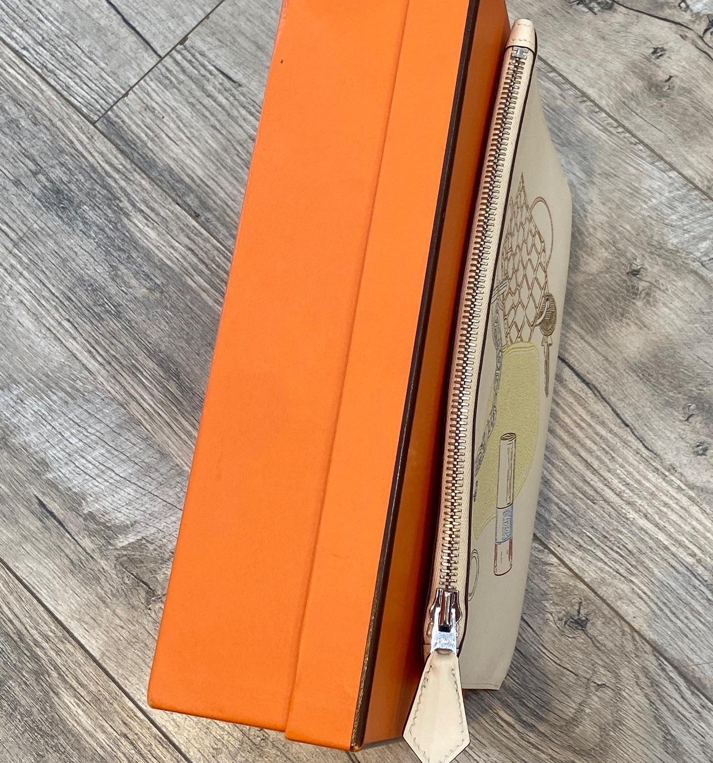 HERMÈS SWIFT LEATHER BAZAR IN & OUT POUCH