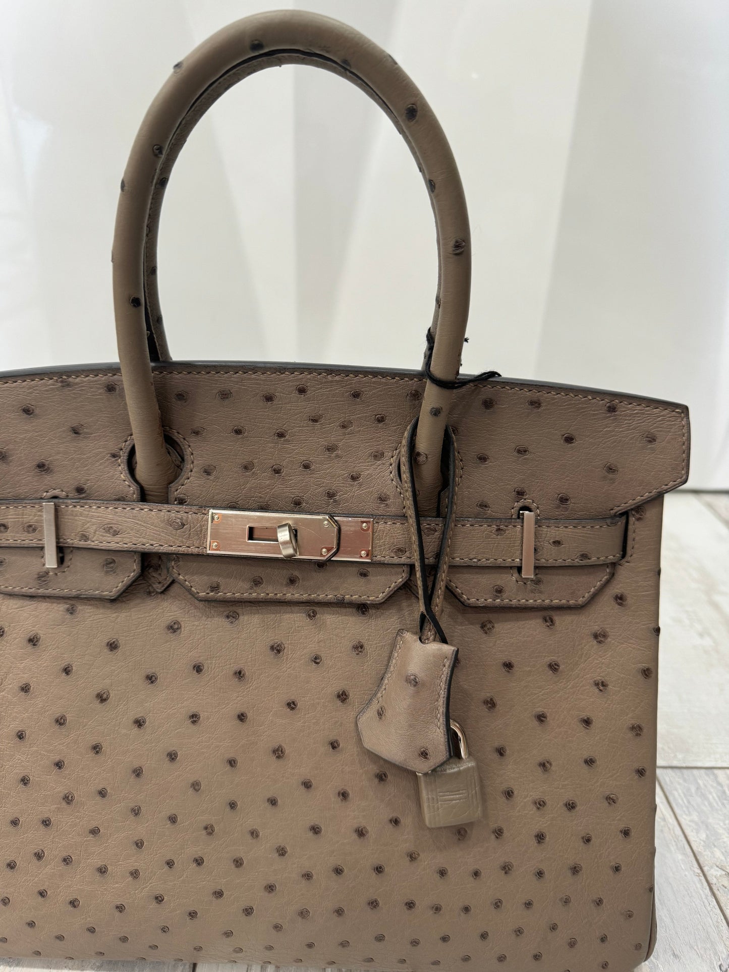 HERMÈS BIRKIN 30 OSTRICH PALLADIUM HARDWARE HANDBAG – MOUSSE (2016)