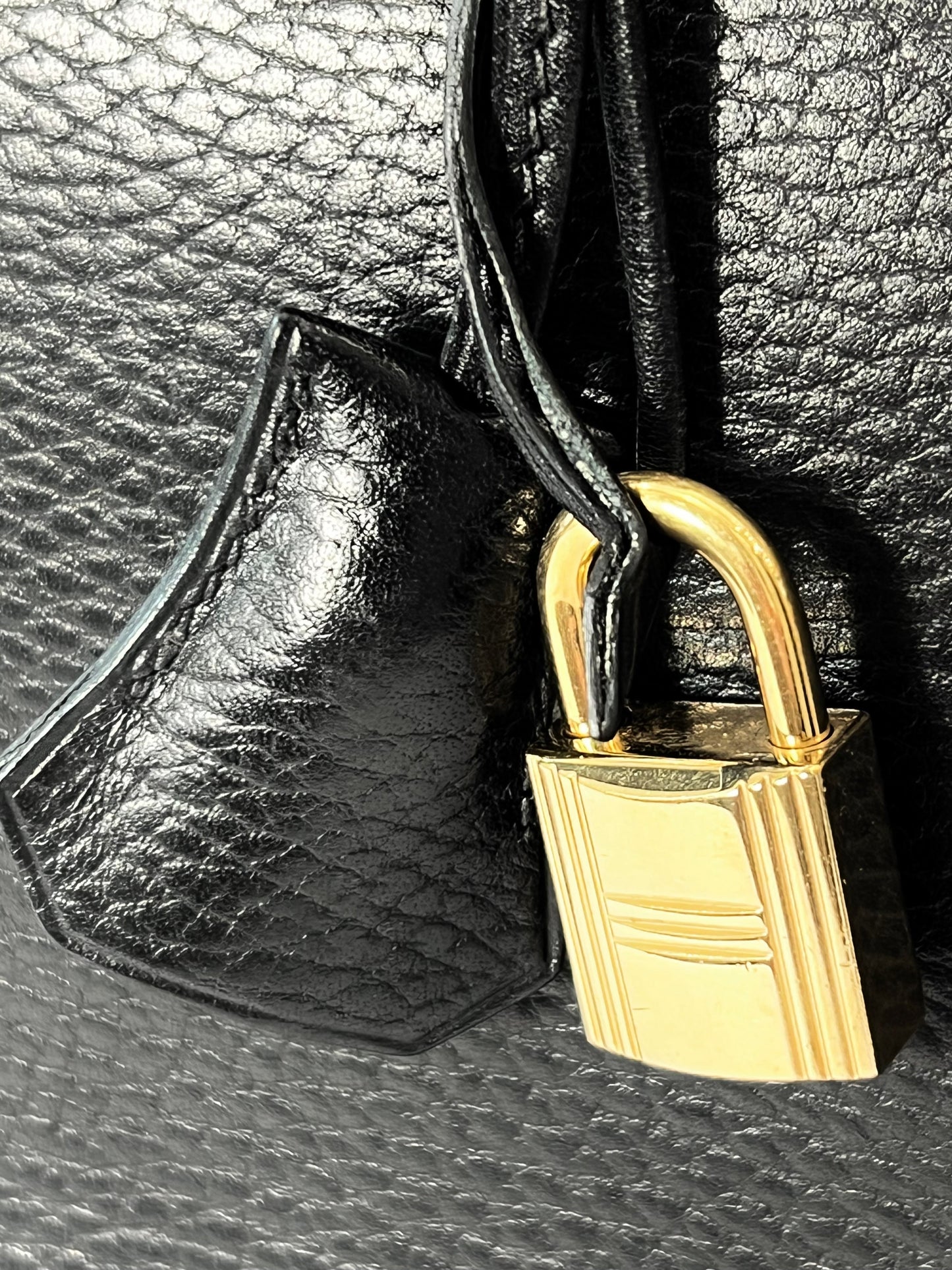 HERMÈS BIRKIN 35 ARDENNE LEATHER NOIR HANDBAG