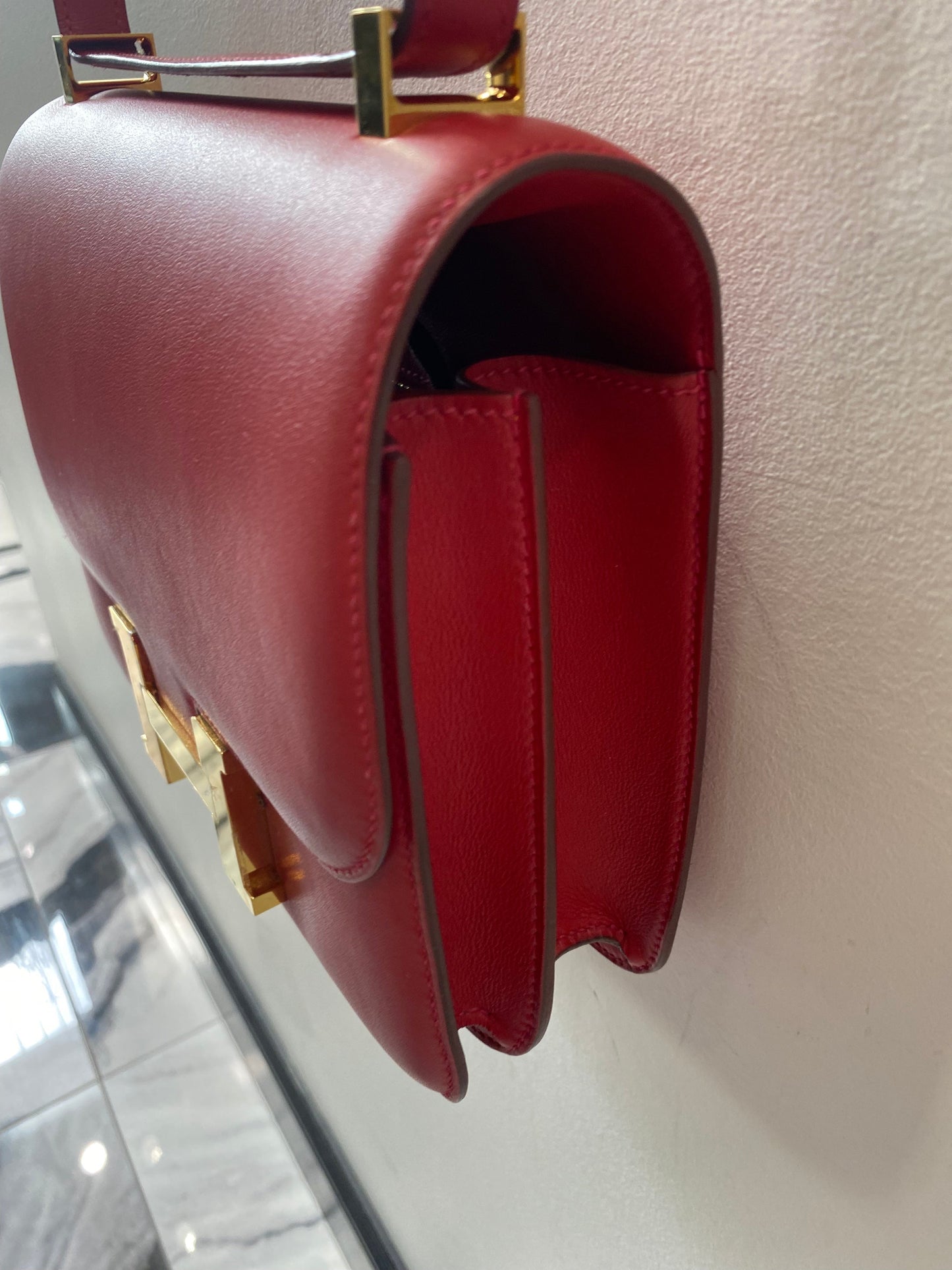 HERMÈS CONSTANCE 24 BAG SWIFT LEATHER-HS