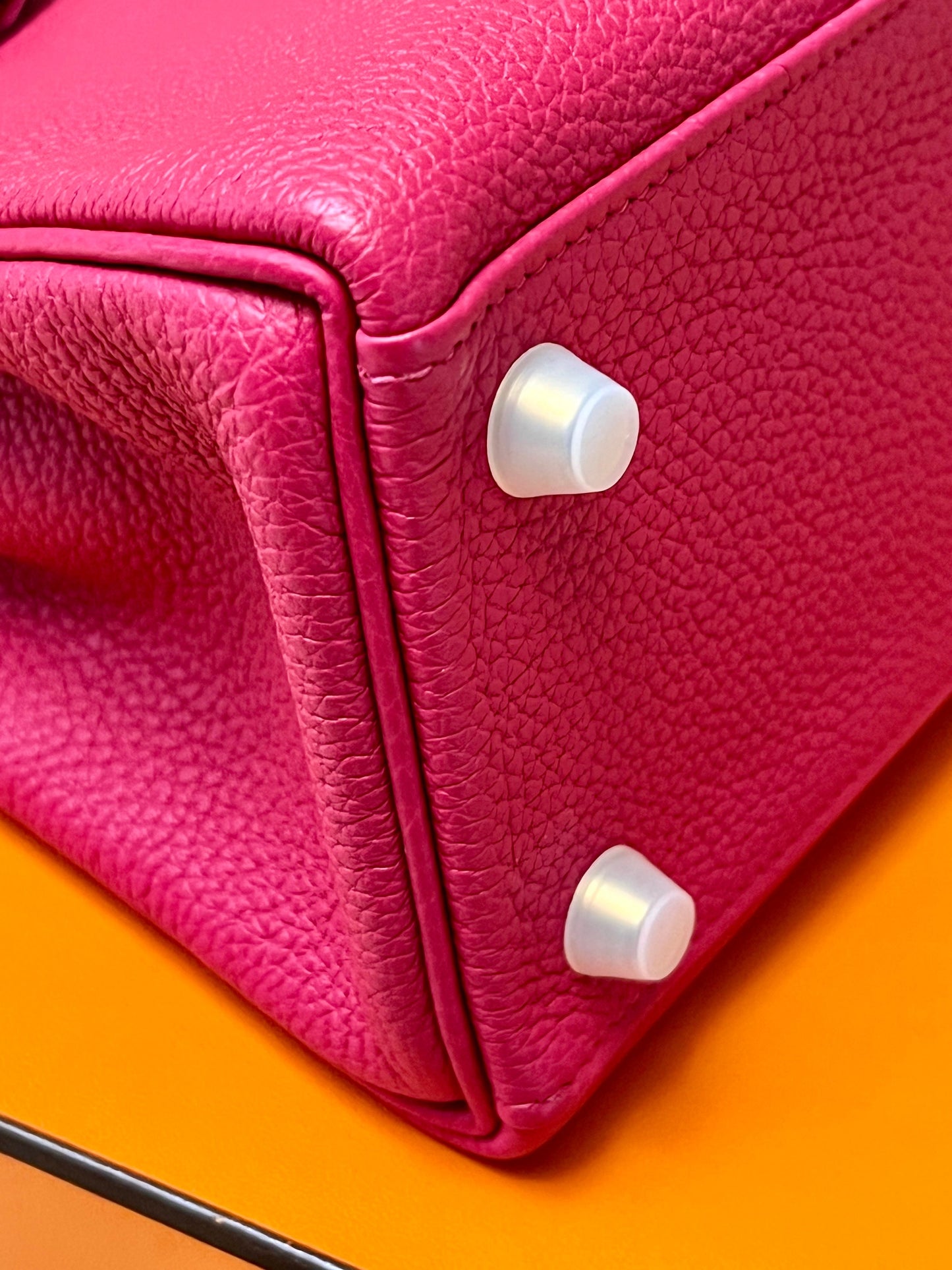 HERMÈS KELLY 25 CLEMENCE LEATHER BAG IN ROSE EXTREME