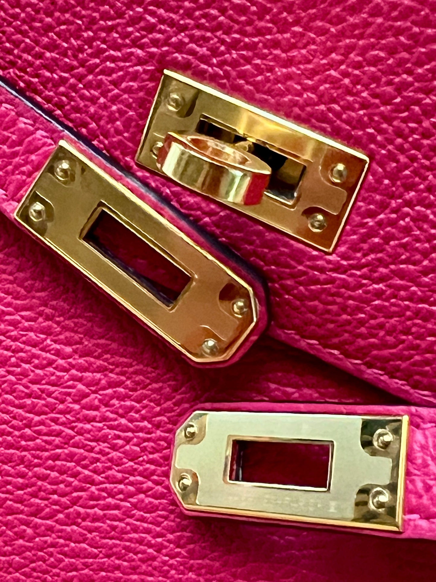 HERMÈS KELLY 25 CLEMENCE LEATHER BAG IN ROSE EXTREME