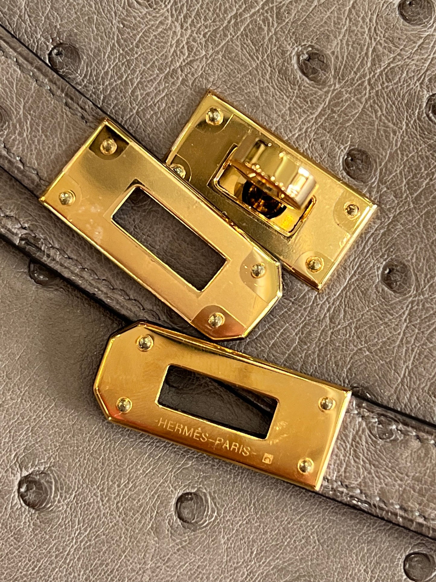 HERMÈS VERT VERONESE OSTRICH LEATHER LONG KELLY WALLET