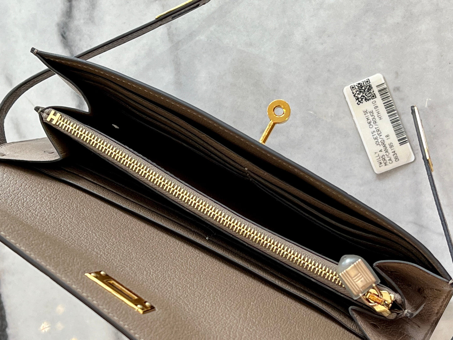 HERMÈS VERT VERONESE OSTRICH LEATHER LONG KELLY WALLET