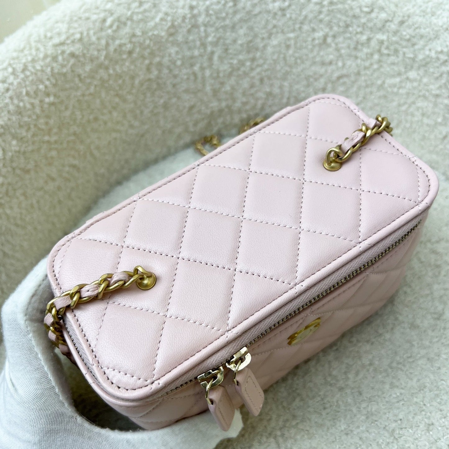 GLM-Pearl Crush Adjustable Chain Small Vanity in 24K Light Pink Lambskin and AGHW