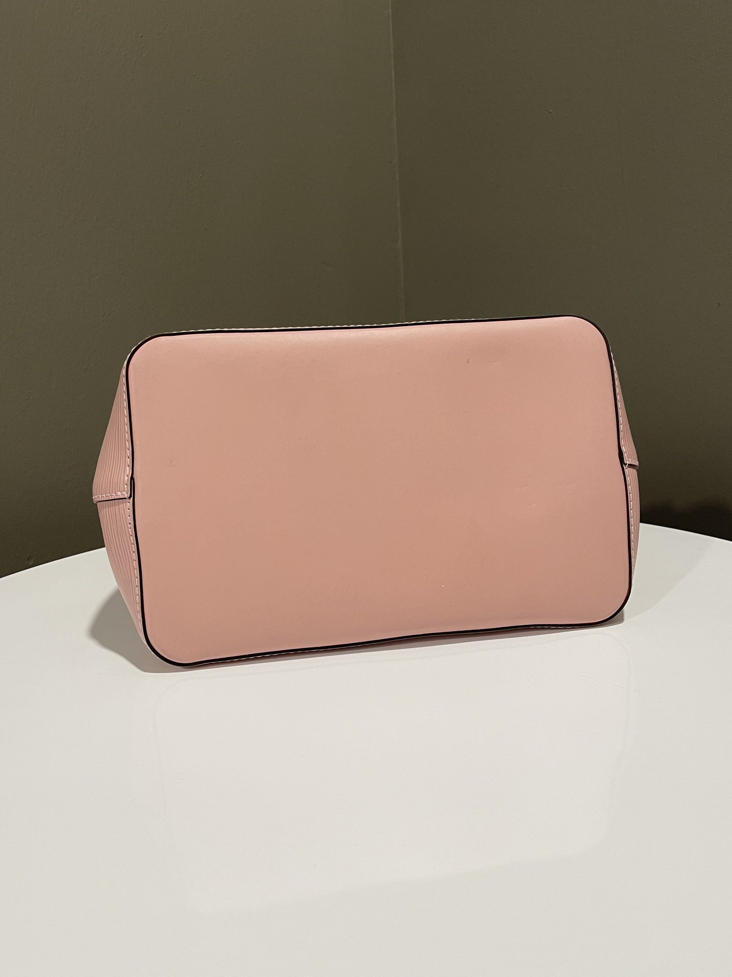 Louis Vuitton Neonoe MM Rose Ballerine / Orange Epi