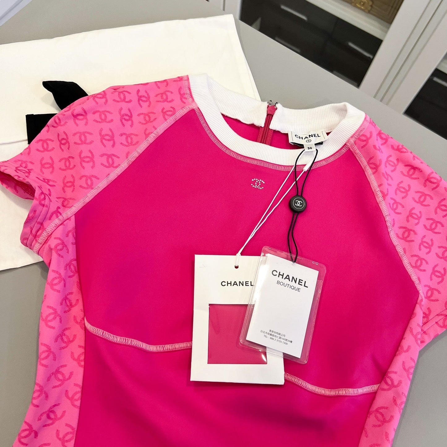 GLM-24P T-shirt Top in Hot Pink Polyamide / Elastane Sz 36