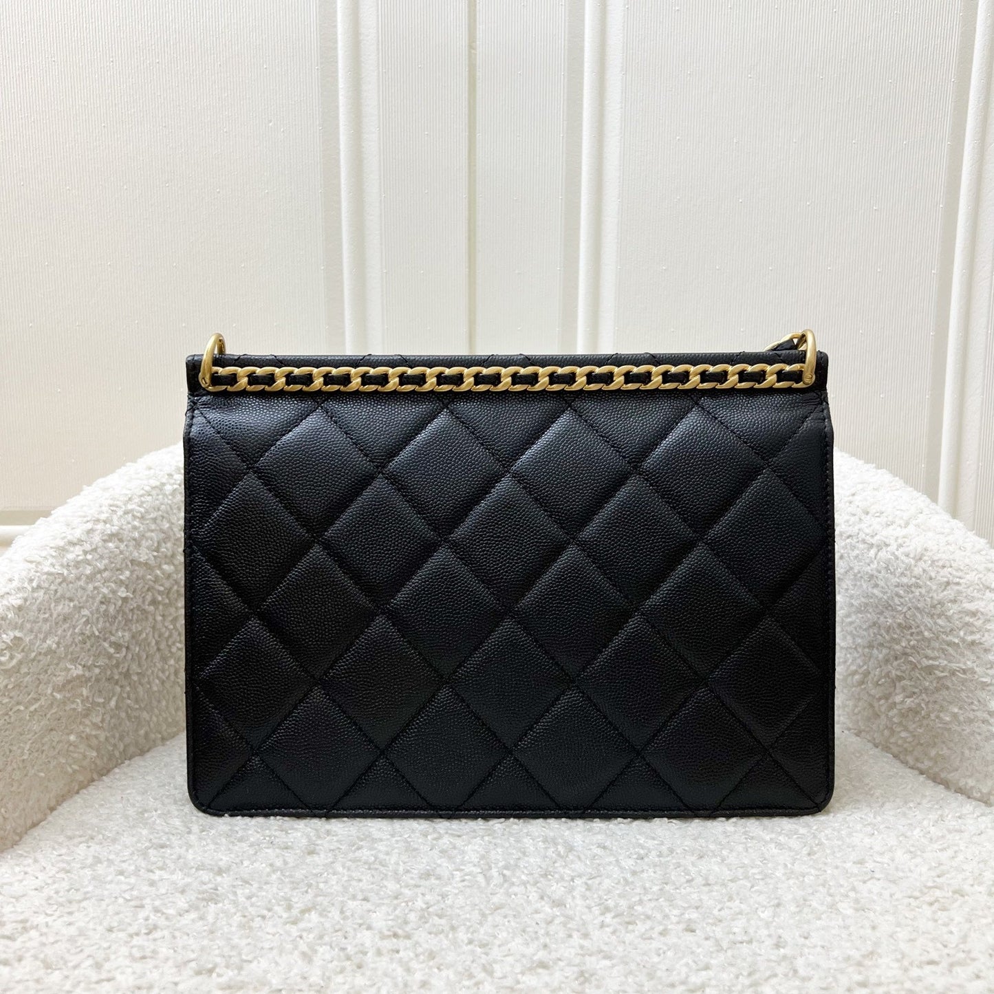 GLM-23A Seasonal Flap Bag in Black Caviar and AGHW