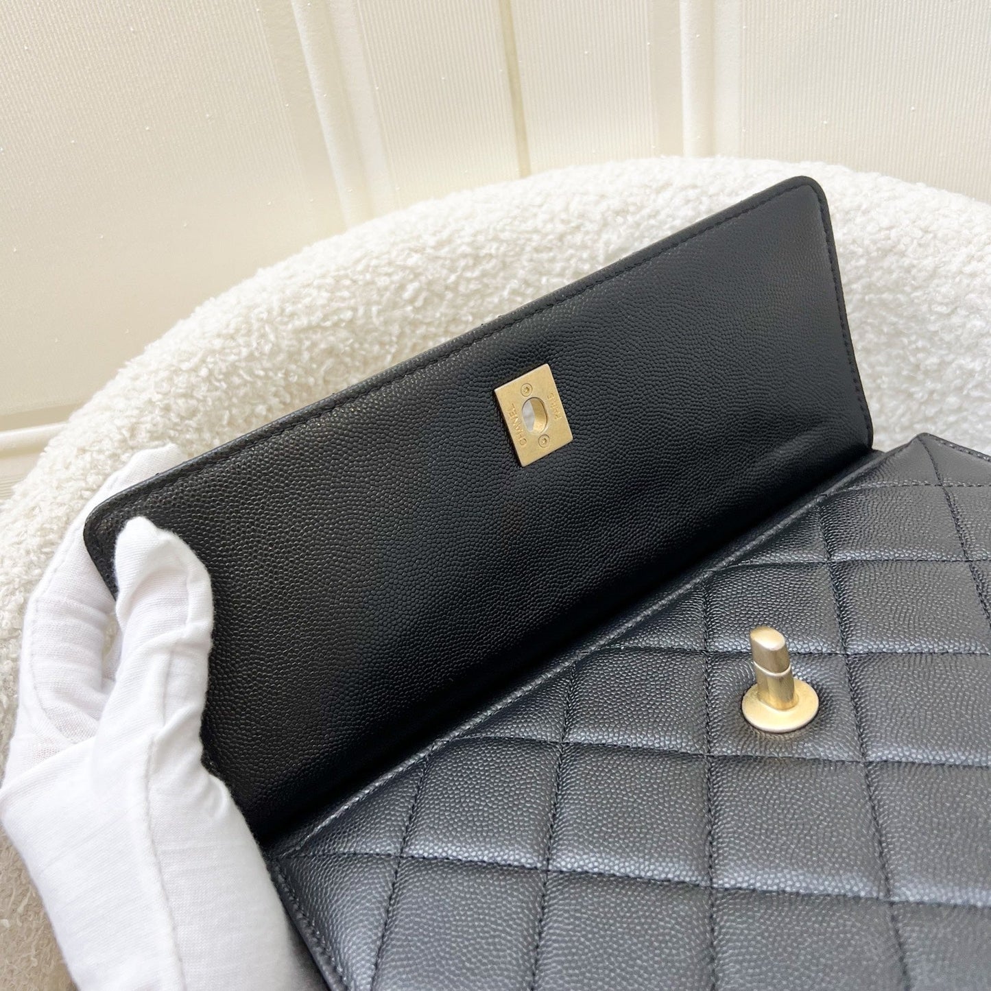 GLM-23A Seasonal Flap Bag in Black Caviar and AGHW
