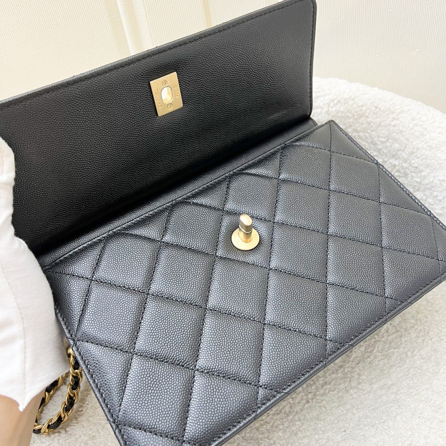GLM-23A Seasonal Flap Bag in Black Caviar and AGHW