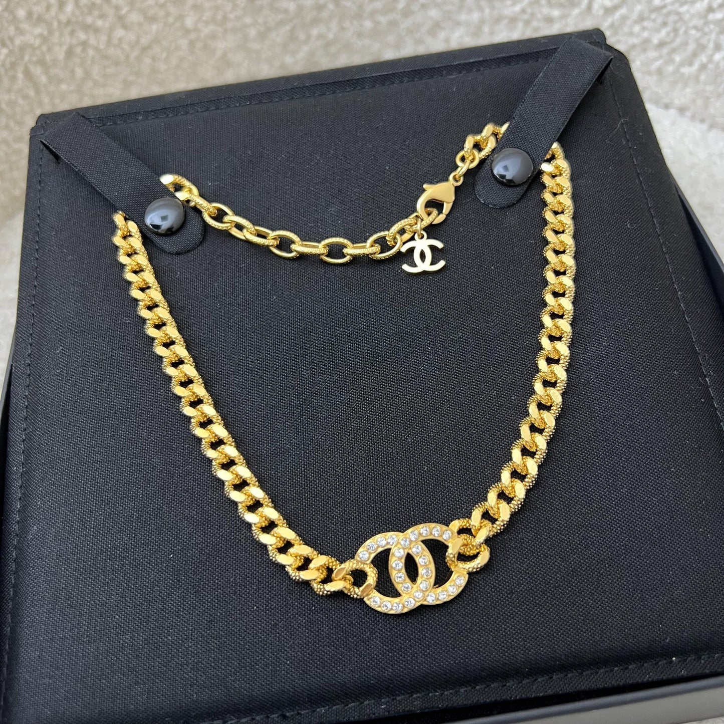 GLM-Classic Choker with Crystal Studded GLM- Logo in GHW (Model: AB8930)